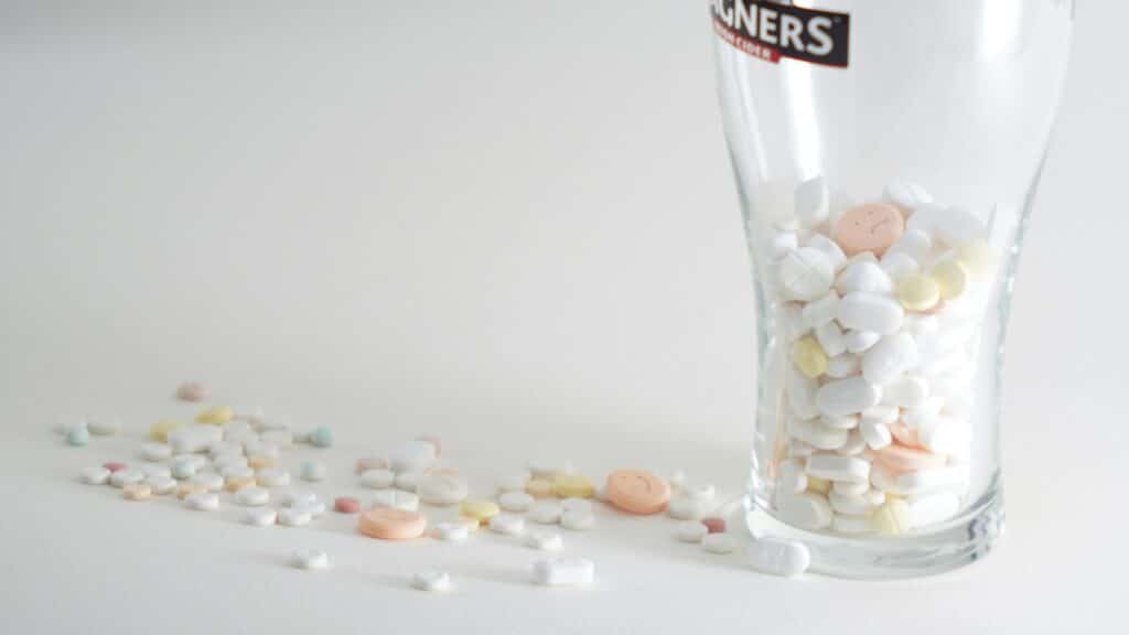 The Dangers of Mixing Alcohol with Prescription Medications | Briarwood Detox Center in Austin, TX